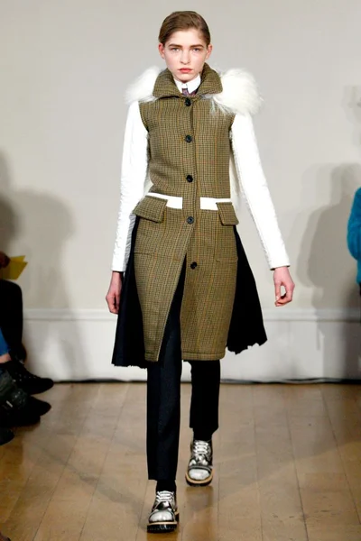 Look 24